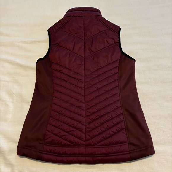 MICHAEL Michael Kors Burgandy Puffer Vest - SMALL - Picture 4 of 7